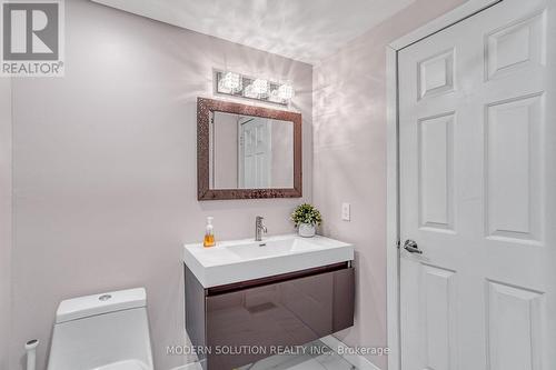 17 - 4605 Donegal Drive, Mississauga, ON - Indoor Photo Showing Bathroom