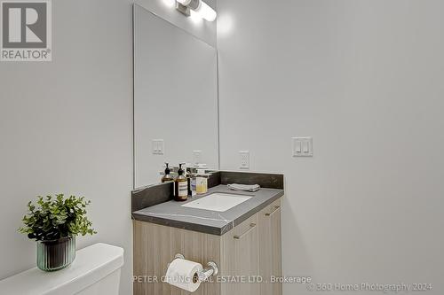 26 - 51 Winlock Park, Toronto, ON - Indoor Photo Showing Bathroom