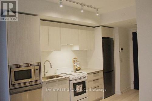 4506 - 501 Yonge Street, Toronto, ON - Indoor Photo Showing Kitchen