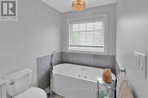 1264 Margate Drive, Oshawa, ON - Indoor Photo Showing Bathroom