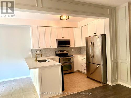 86 Dairy Road, Toronto, ON - Indoor Photo Showing Kitchen