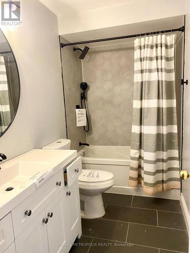 86 Dairy Road, Toronto, ON - Indoor Photo Showing Bathroom