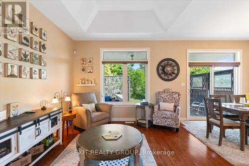 50 Gale Crescent, Belleville, ON - Indoor Photo Showing Living Room