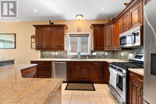 50 Gale Crescent, Belleville, ON - Indoor Photo Showing Kitchen With Stainless Steel Kitchen With Upgraded Kitchen