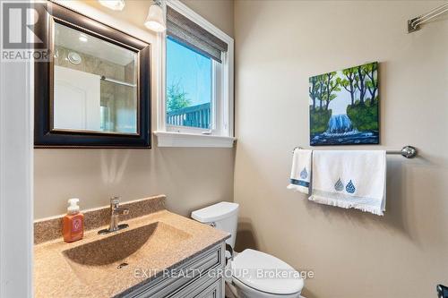 50 Gale Crescent, Belleville, ON - Indoor Photo Showing Bathroom