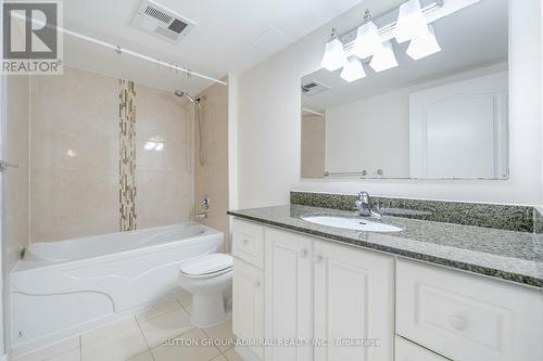 706 - 263 Wellington Street W, Toronto, ON - Indoor Photo Showing Bathroom