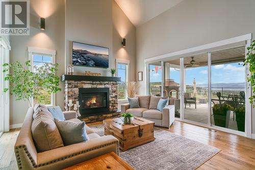 2880 Joe Riche Road, Kelowna, BC - Indoor Photo Showing Living Room With Fireplace