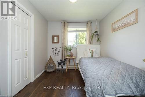 320 1St Street W, Owen Sound, ON - Indoor Photo Showing Bedroom