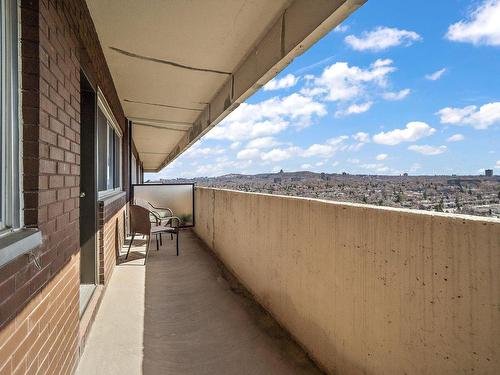 Balcon - 1903-5700 Boul. Cavendish, Côte-Saint-Luc, QC - Outdoor With Exterior