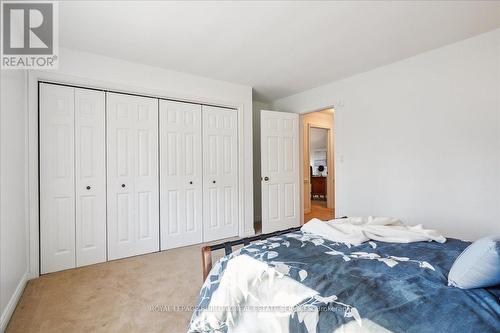 199 Penn Drive, Burlington, ON - Indoor Photo Showing Bedroom