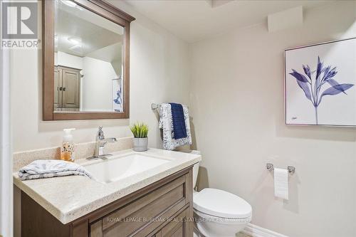 199 Penn Drive, Burlington, ON - Indoor Photo Showing Bathroom
