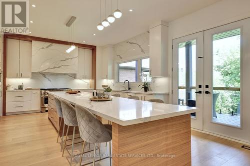 59 Riverview Heights, Toronto (Humber Heights), ON - Indoor Photo Showing Kitchen With Upgraded Kitchen