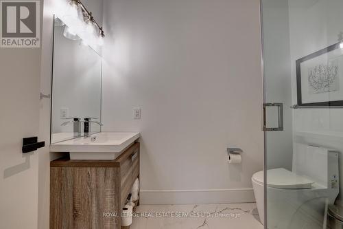 59 Riverview Heights, Toronto, ON - Indoor Photo Showing Bathroom