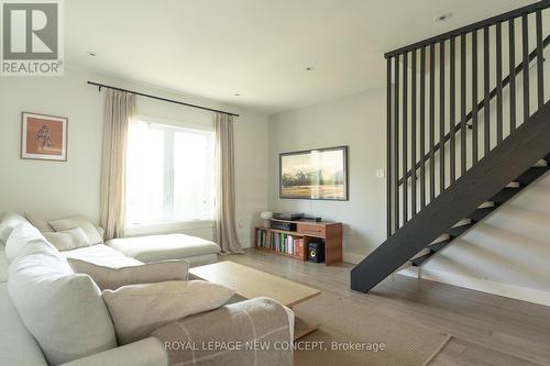 30 Rowntree Avenue, Toronto, ON - Indoor Photo Showing Living Room