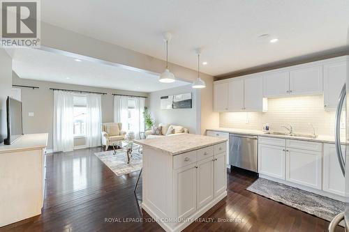 8 Laverty Crescent S, Orangeville, ON - Indoor Photo Showing Kitchen With Upgraded Kitchen