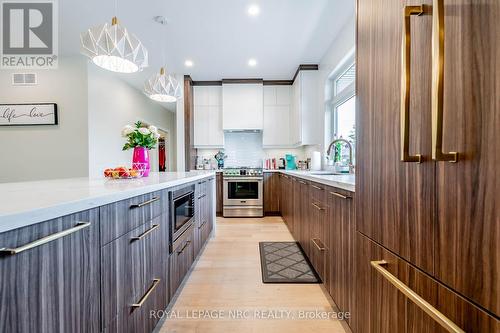 13 - 300 Richmond Street, Thorold, ON - Indoor Photo Showing Kitchen With Upgraded Kitchen