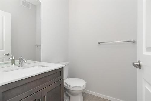 28 Elm Drive, West St Paul, MB - Indoor Photo Showing Bathroom