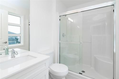 16 Elm Drive, West St Paul, MB - Indoor Photo Showing Bathroom