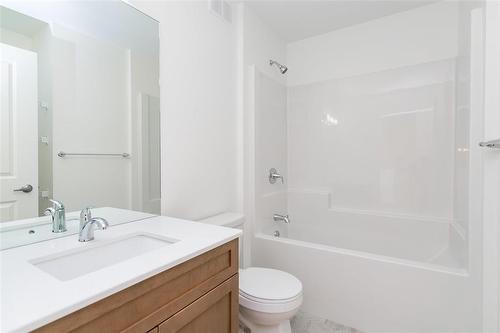 16 Elm Drive, West St Paul, MB - Indoor Photo Showing Bathroom