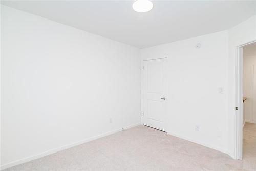 16 Elm Drive, West St Paul, MB - Indoor Photo Showing Other Room