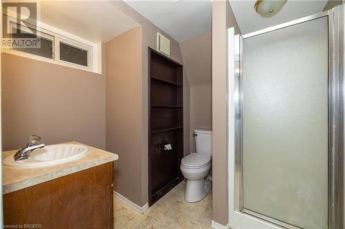 565 24Th Street W, Owen Sound, ON - Indoor Photo Showing Bathroom