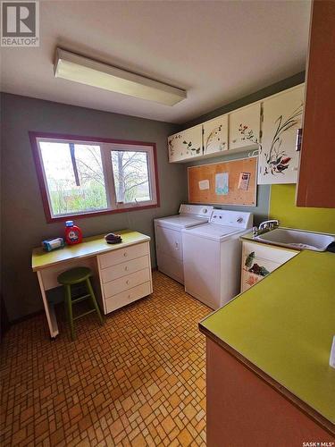 Bailey Acreage, Laporte, SK - Indoor Photo Showing Laundry Room