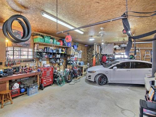 Garage - 717 Route 116, Danville, QC - Indoor Photo Showing Garage