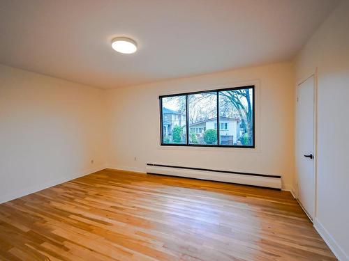 Master bedroom - 5713 Av. Wolseley, Côte-Saint-Luc, QC - Indoor Photo Showing Other Room