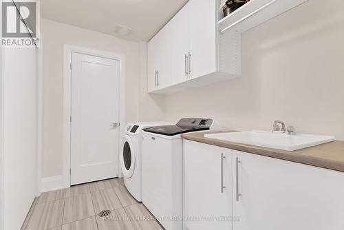 663 Oxford Street, Toronto, ON - Indoor Photo Showing Laundry Room