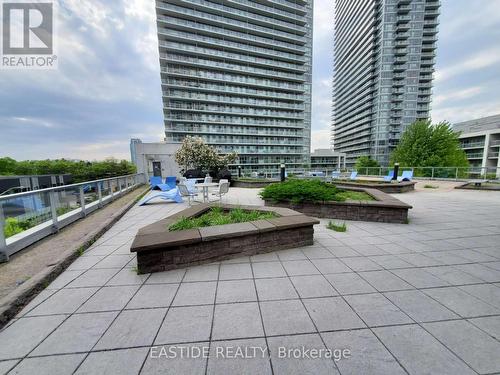 2411 - 275 Yorkland Road, Toronto, ON - Outdoor