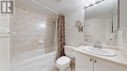 811 - 18 Spring Garden Avenue, Toronto, ON - Indoor Photo Showing Bathroom
