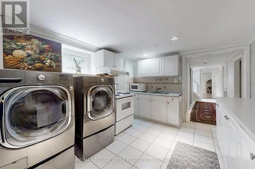 15 Shippigan Crescent, Toronto, ON - Indoor Photo Showing Laundry Room