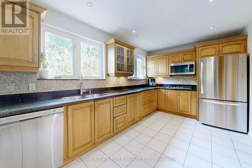 15 Shippigan Crescent, Toronto, ON - Indoor Photo Showing Kitchen With Double Sink