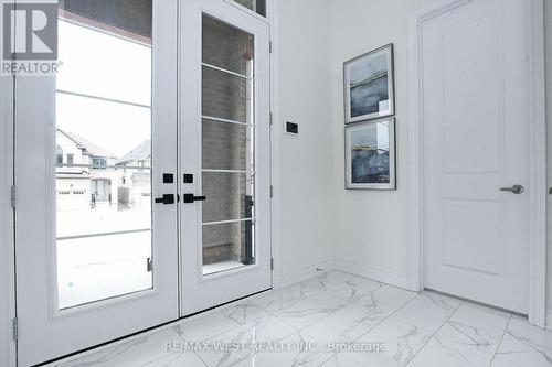 1353 Blackmore Street, Innisfil, ON - Indoor Photo Showing Other Room