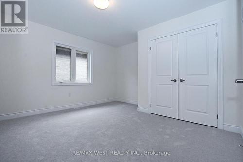 1353 Blackmore Street, Innisfil, ON - Indoor Photo Showing Other Room