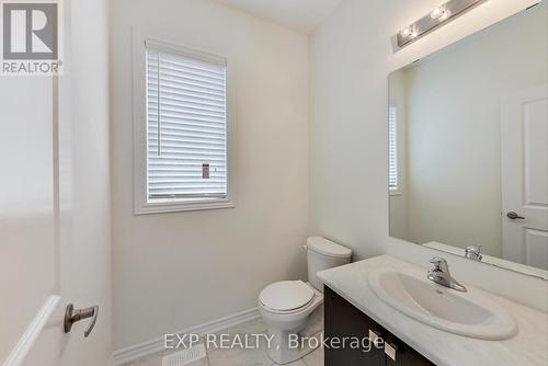 57 Alnwick Street, Barrie, ON - Indoor Photo Showing Bathroom