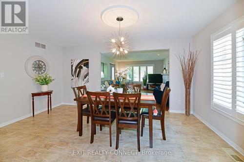 23 Tanner Drive, Pelham, ON - Indoor Photo Showing Dining Room