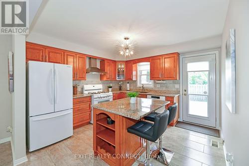 23 Tanner Drive, Pelham, ON - Indoor Photo Showing Kitchen
