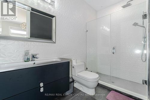 514446 2Nd Line, Amaranth, ON - Indoor Photo Showing Bathroom