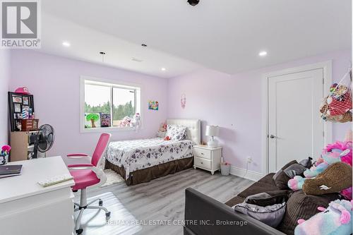 514446 2Nd Line, Amaranth, ON - Indoor Photo Showing Bedroom