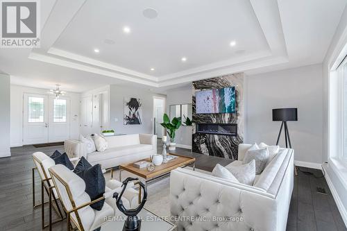 514446 2Nd Line, Amaranth, ON - Indoor Photo Showing Living Room