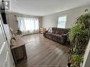 17 Mcnaughton Avenue, Wallaceburg, ON  - Indoor Photo Showing Living Room 