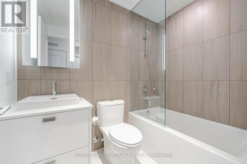 806 - 470 Front Street W, Toronto, ON - Indoor Photo Showing Bathroom