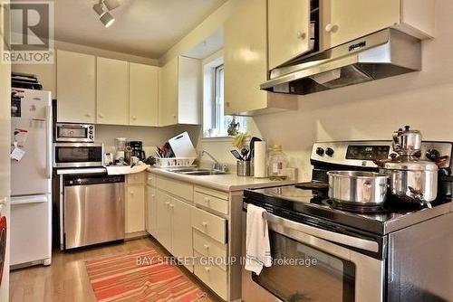 83 Scenic Mill Way, Toronto, ON - Indoor Photo Showing Kitchen With Double Sink