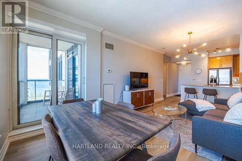 809 - 2083 Lake Shore Boulevard W, Toronto, ON - Indoor Photo Showing Living Room