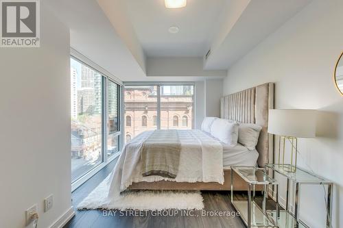 513 - 3 Gloucester Street, Toronto, ON - Indoor Photo Showing Bedroom