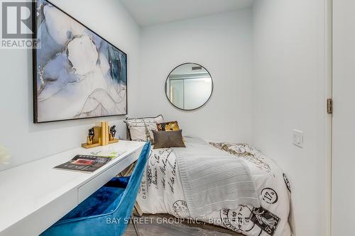 513 - 3 Gloucester Street, Toronto, ON - Indoor Photo Showing Bedroom