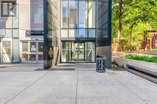 513 - 3 Gloucester Street, Toronto, ON - Outdoor