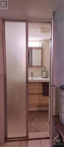 Powder room in basement - 565 Edison Avenue, Ottawa, ON - Indoor Photo Showing Bathroom