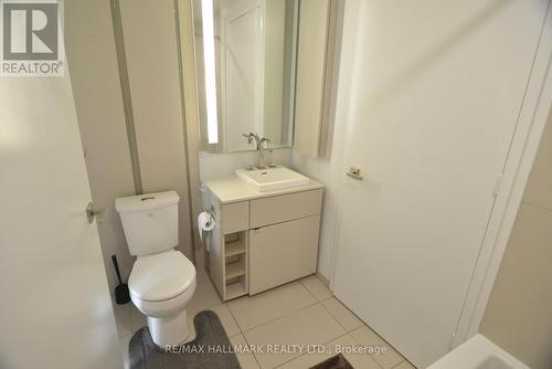 1403 - 101 Peter Street, Toronto, ON - Indoor Photo Showing Bathroom